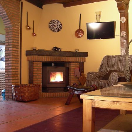 Гостевой дом La Casa Del Vado Хервас Экстерьер фото