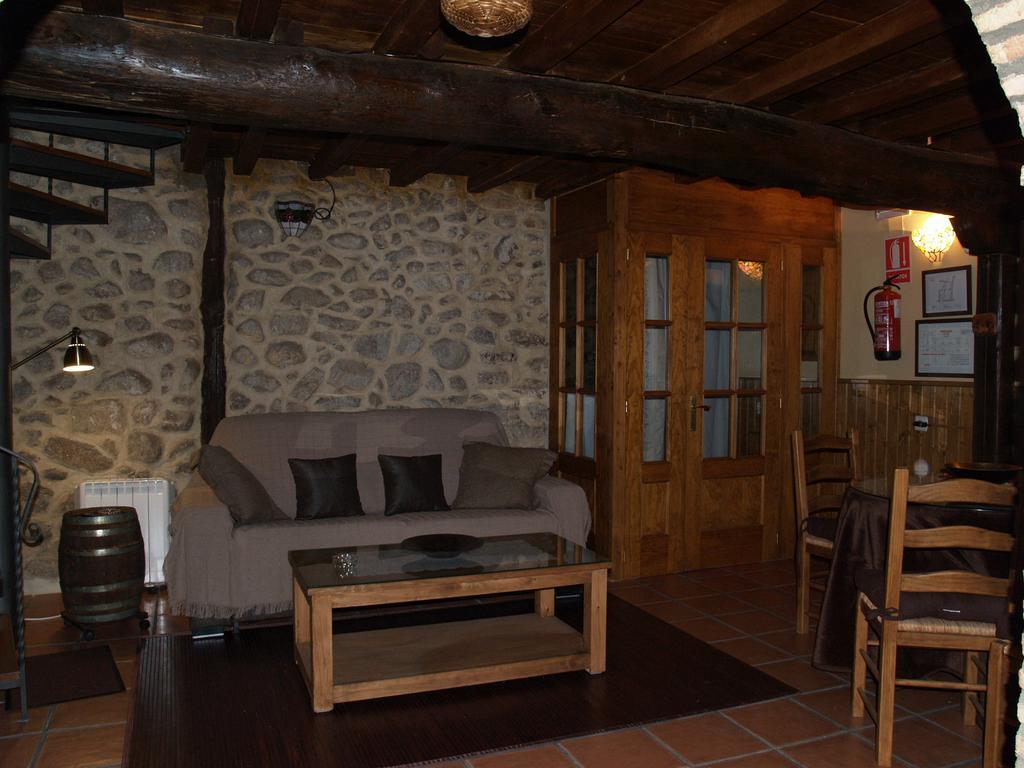 Гостевой дом La Casa Del Vado Хервас Экстерьер фото