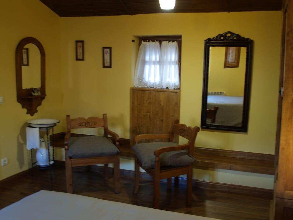 Гостевой дом La Casa Del Vado Хервас Экстерьер фото